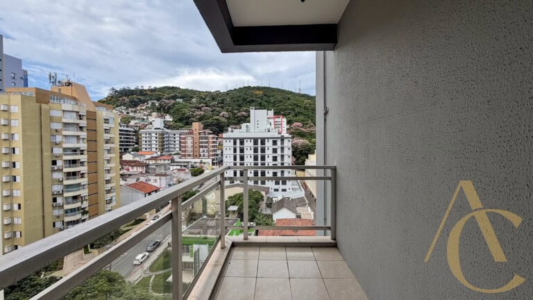Apartamento para alugar – 2 quartos sendo 1 suíte – Centro | Florianópolis/SC.