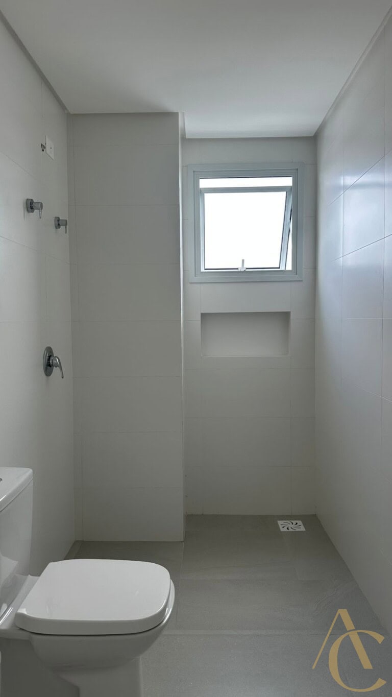 Apartamento/cobertura à venda – 03 dormitórios sendo 2 suítes – Pedra Branca, Palhoça/SC.