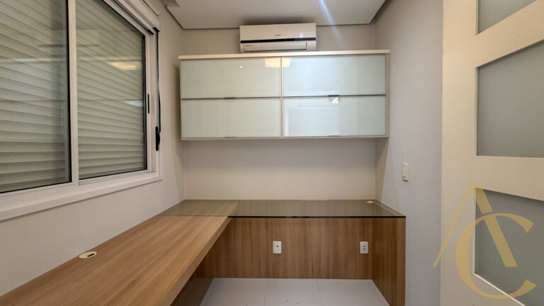 Apartamento à venda – 02 quartos sendo 01 suíte – Trindade | Florianópolis/SC.