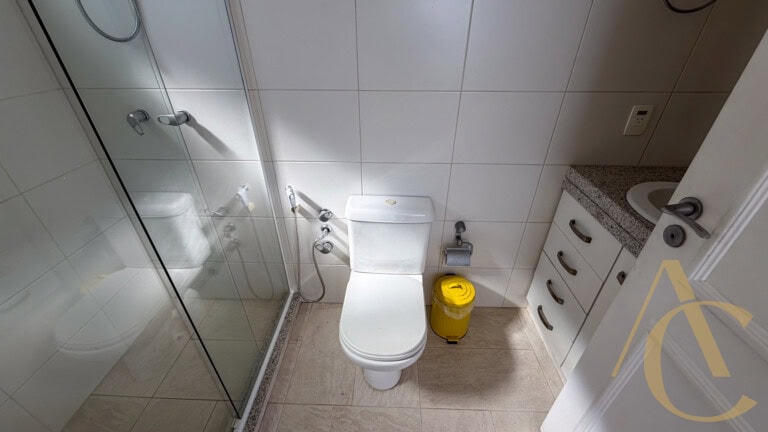 Casa residencial à venda – 6 quartos sendo 5 suítes – Cacupé | Florianópolis/SC.