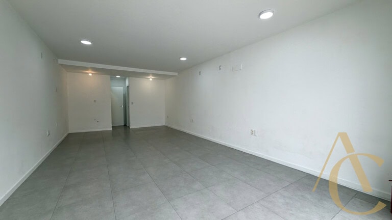 Loja para locação – 40,00m² – Kobrasol | São José/SC.