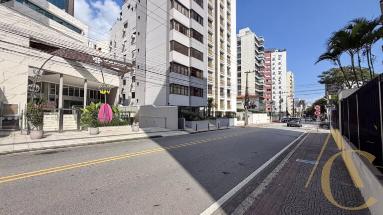 Sala para alugar – 98,96m² – Centro | Florianópolis/SC.