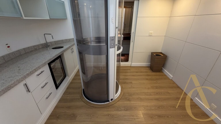 Casa residencial à venda – 6 quartos sendo 5 suítes – Cacupé | Florianópolis/SC.