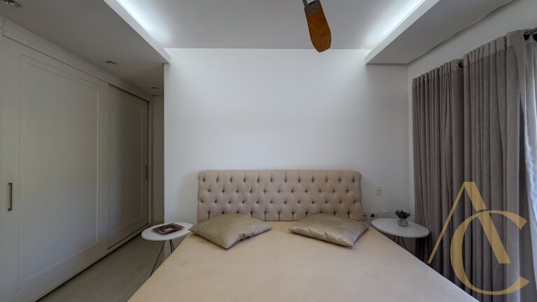 Casa residencial à venda – 6 quartos sendo 5 suítes – Cacupé | Florianópolis/SC.