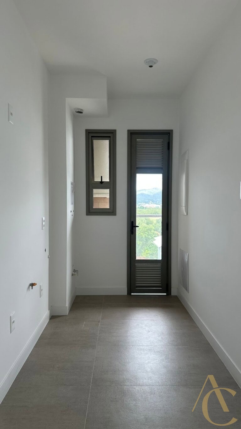 Apartamento duplex à venda – 1 suíte e 2 demi-suítes – João Paulo | Florianópolis/SC.