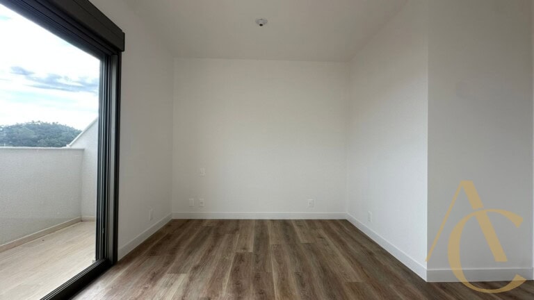 Apartamento duplex à venda – 1 suíte e 2 demi-suítes – João Paulo | Florianópolis/SC.