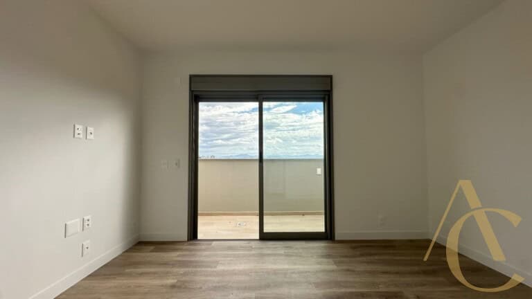 Apartamento duplex à venda – 1 suíte e 2 demi-suítes – João Paulo | Florianópolis/SC.