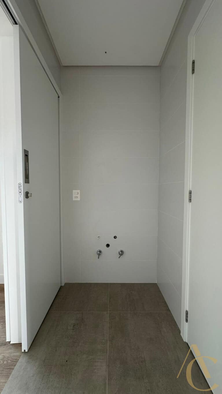 Apartamento duplex à venda – 1 suíte e 2 demi-suítes – João Paulo | Florianópolis/SC.