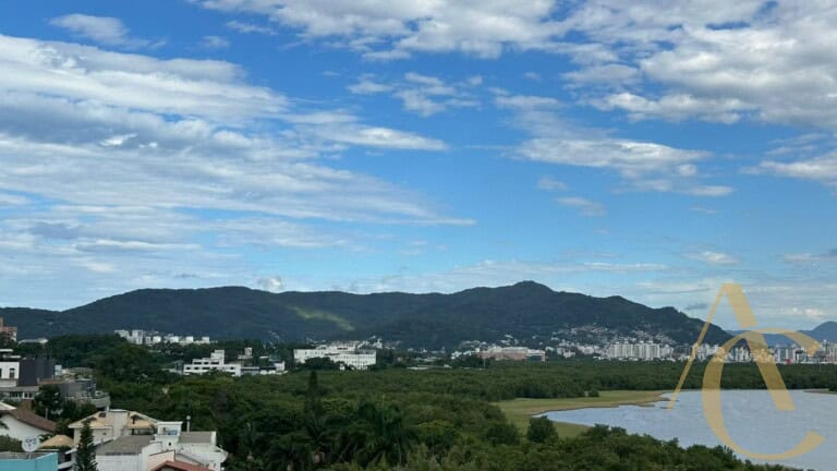 Apartamento duplex à venda – 1 suíte e 2 demi-suítes – João Paulo | Florianópolis/SC.