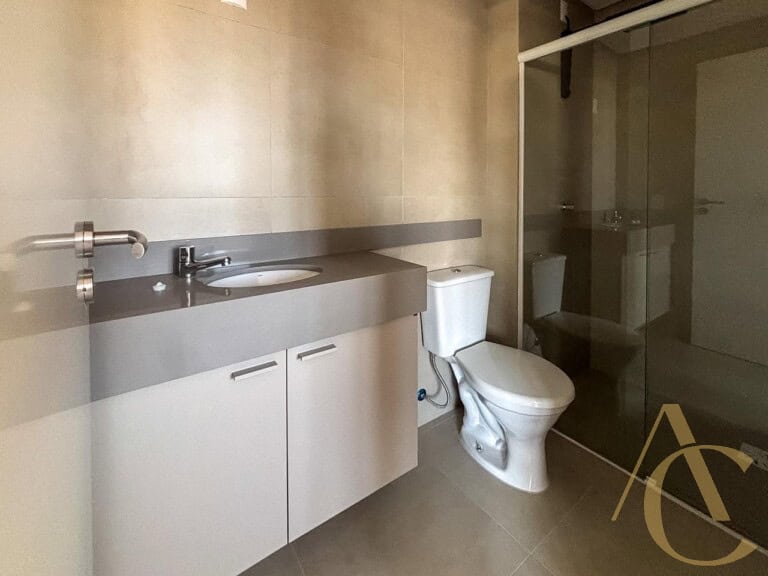 Studio à venda – 1 vaga de garagem e 1 lavabo – Centro | Florianópolis/SC.