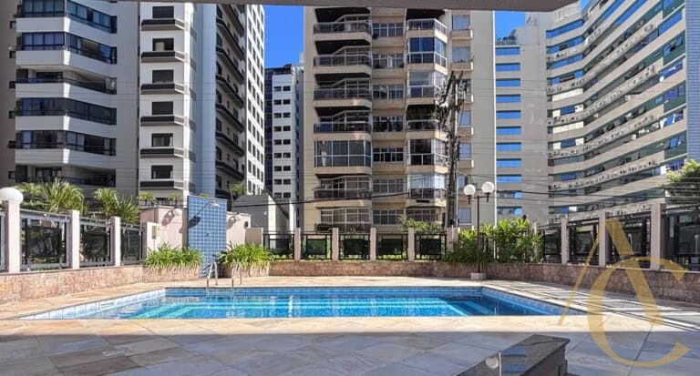 Apartamento à venda – 3 quartos sendo 2 suítes – Centro | Florianópolis/SC