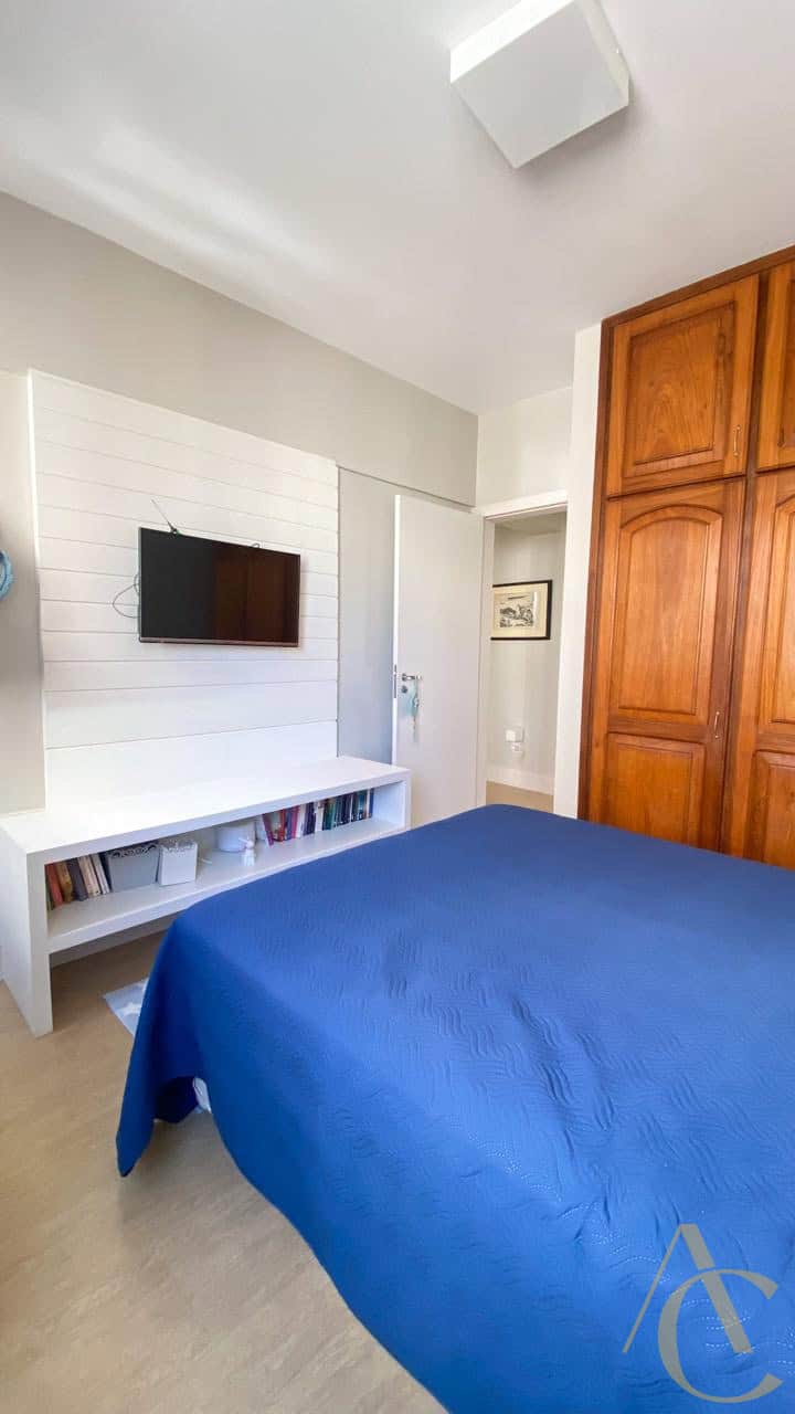 Cobertura à venda – 4 quartos sendo 2 suítes – Centro | Florianópolis/SC.