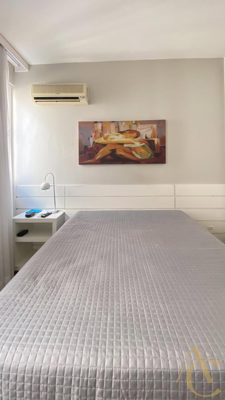 Cobertura à venda – 4 quartos sendo 2 suítes – Centro | Florianópolis/SC.