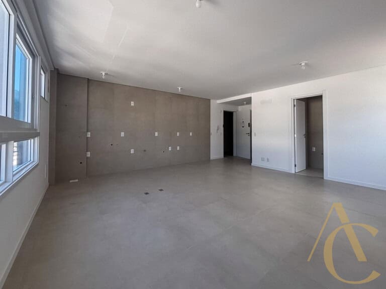Studio à venda – 1 vaga de garagem – Centro | Florianópolis/SC.