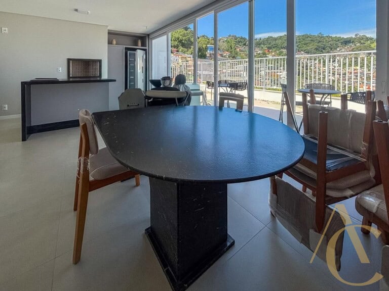 Studio à venda – 1 vaga de garagem – Centro | Florianópolis/SC.