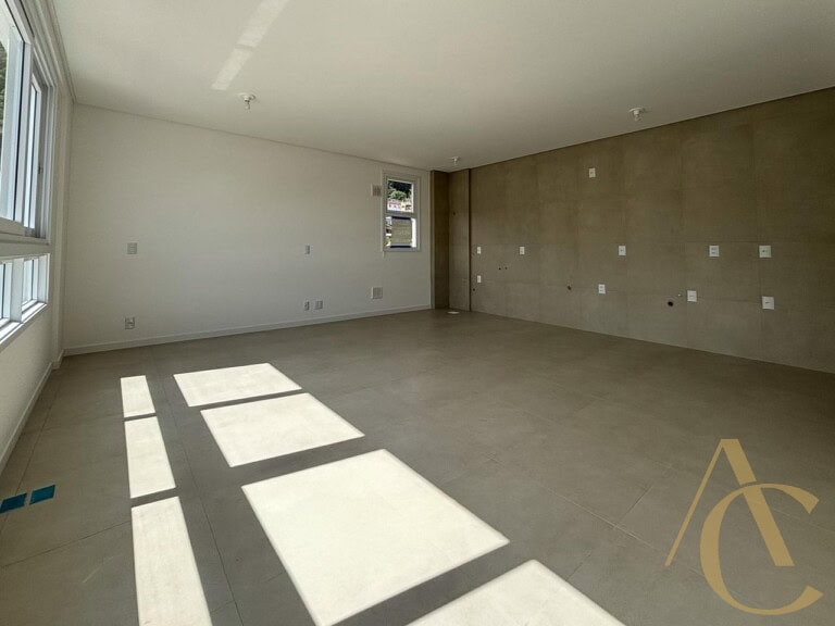 Studio à venda – 1 vaga de garagem – Centro | Florianópolis/SC.