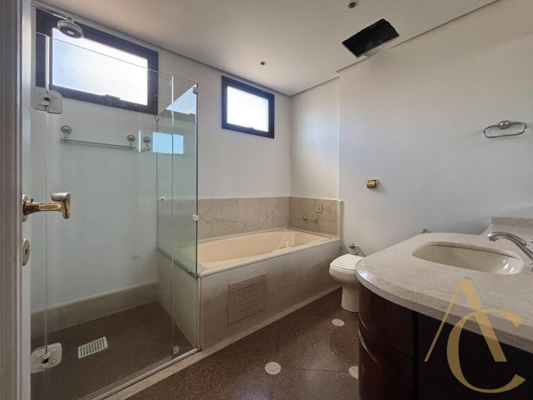 Apartamento à venda – 3 quartos sendo 2 suítes – Centro | Florianópolis/SC