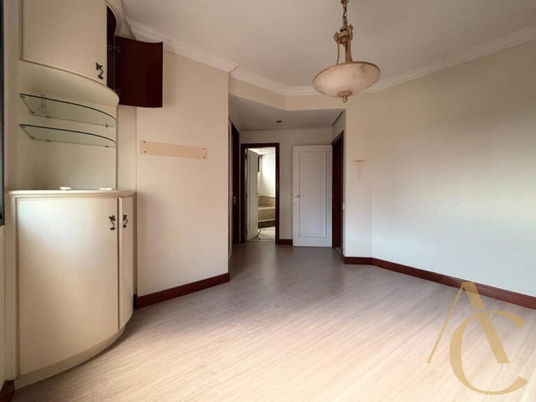 Apartamento à venda – 3 quartos sendo 2 suítes – Centro | Florianópolis/SC