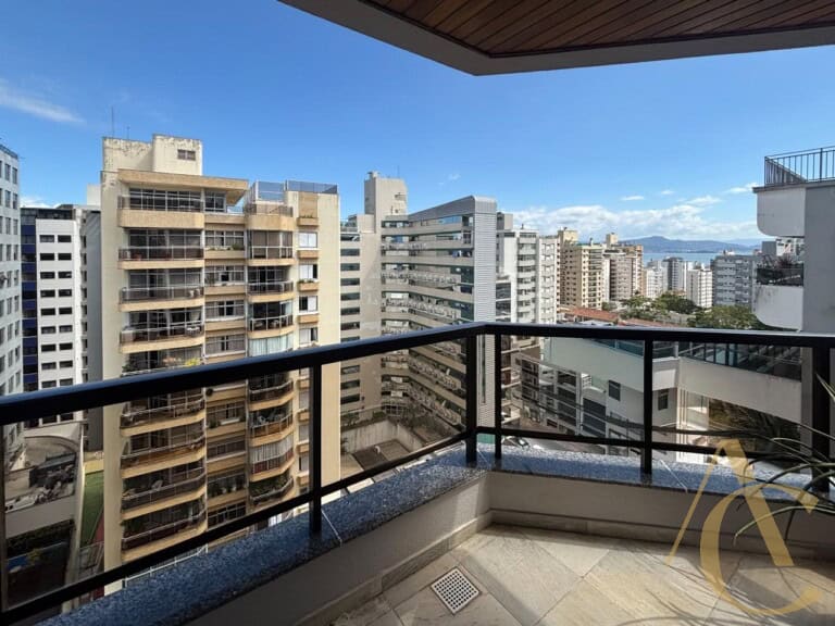 Apartamento à venda – 3 quartos sendo 2 suítes – Centro | Florianópolis/SC