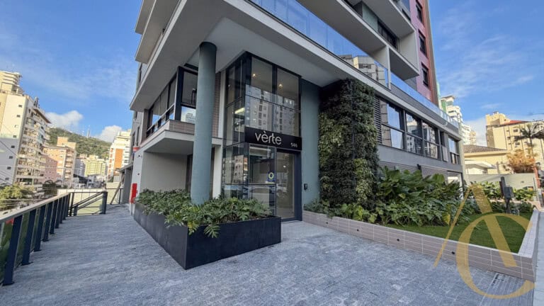 Apartamento à venda – 3 suítes – Centro | Florianópolis/SC.