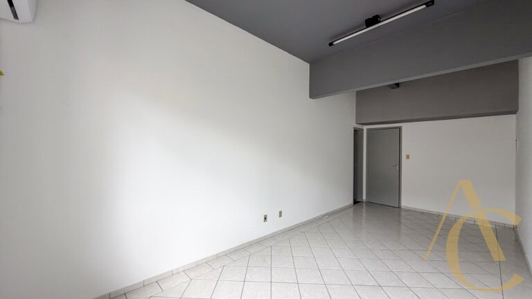 Sala para locação – 23,55m² – Centro – Florianópolis, SC.