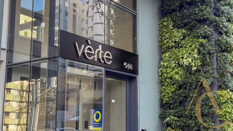 Apartamento à venda – 3 suítes – Centro | Florianópolis/SC.
