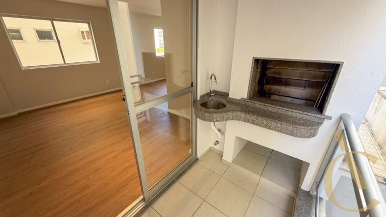 Apartamento à venda – 03 quartos sendo 01 suíte – Centro | Florianópolis/SC.