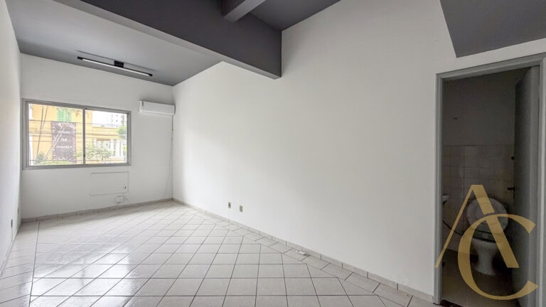 Sala para locação – 23,55m² – Centro – Florianópolis, SC.