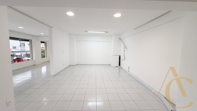 Loja para alugar – 140,42m² – Kobrasol | São José/SC.