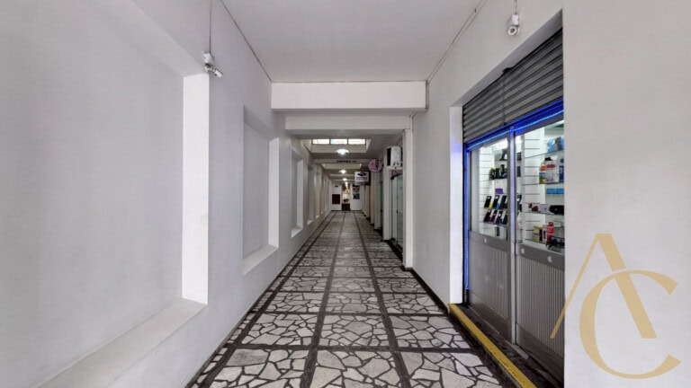 Sala para locação – 23,55m² – Centro – Florianópolis, SC.