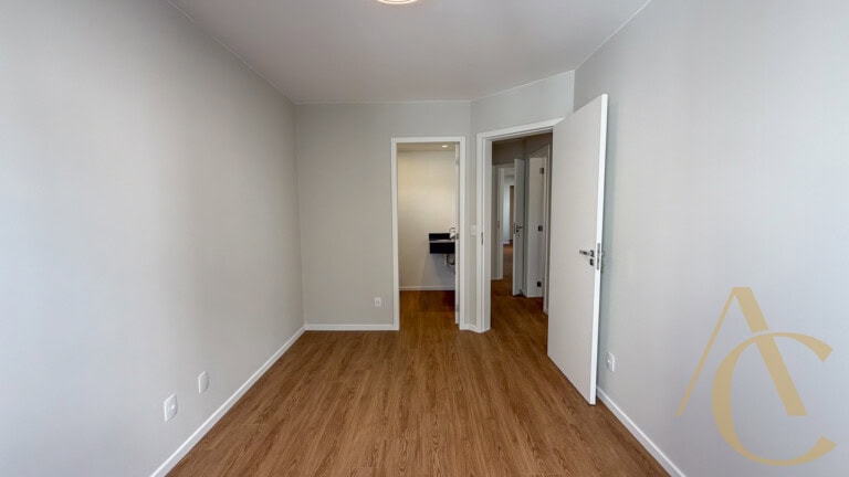 Apartamento à venda – 03 quartos sendo 01 suíte – Centro | Florianópolis/SC.