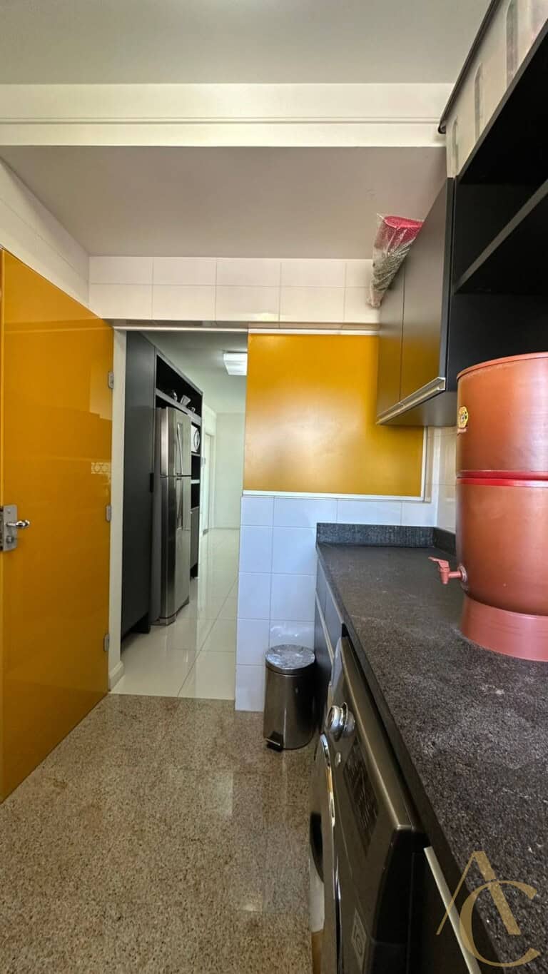 Apartamento à venda – 3 suítes – Centro – Florianópolis, SC.