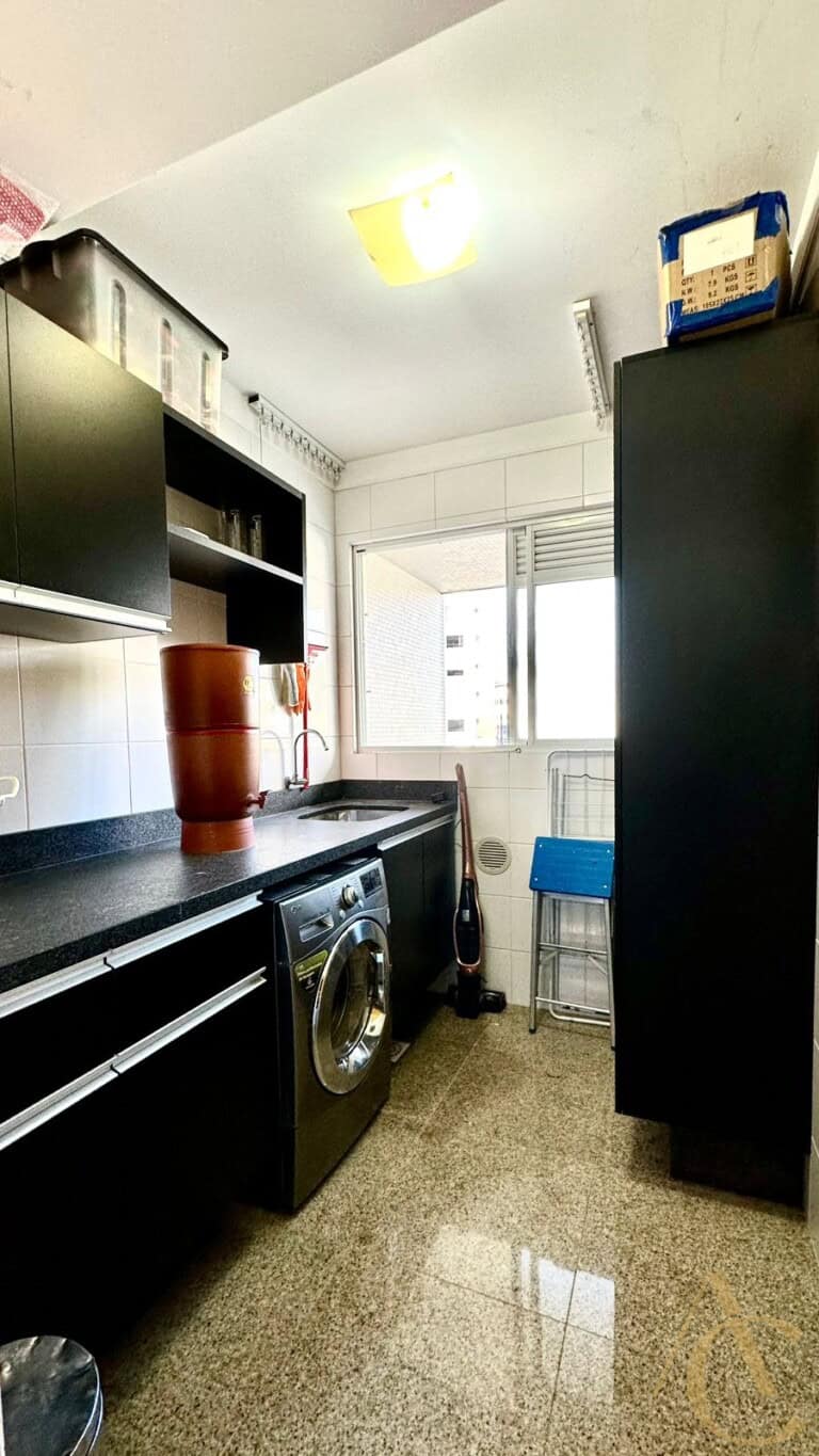 Apartamento à venda – 3 suítes – Centro – Florianópolis, SC.