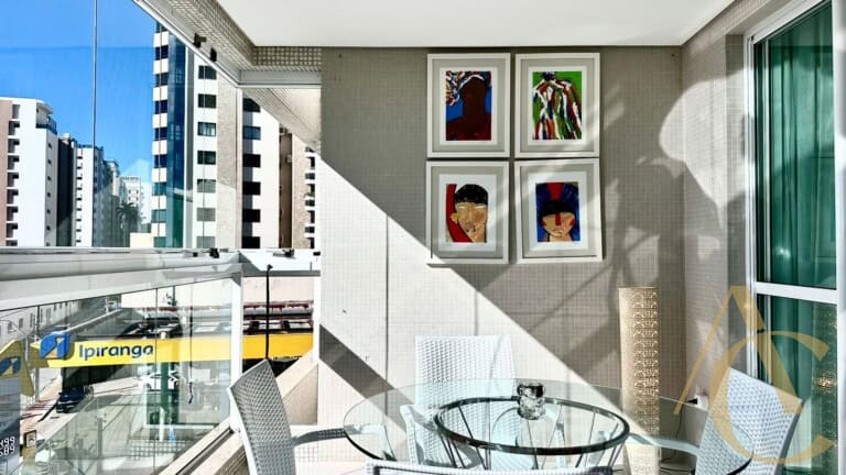 Apartamento à venda – 3 suítes – Centro – Florianópolis, SC.