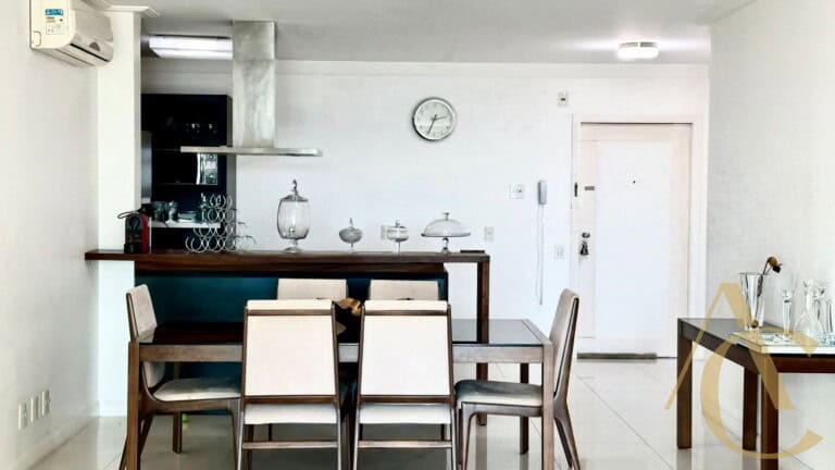 Apartamento à venda – 3 suítes – Centro – Florianópolis, SC.