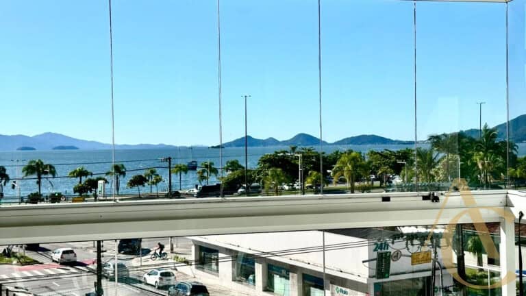 Apartamento à venda – 3 suítes – Centro – Florianópolis, SC.