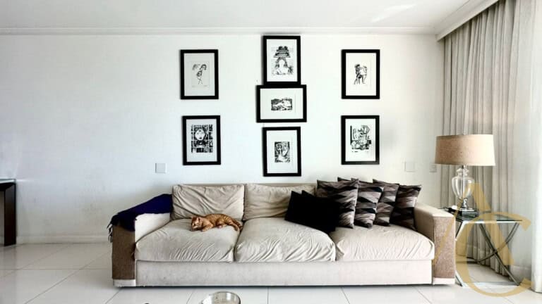 Apartamento à venda – 3 suítes – Centro – Florianópolis, SC.