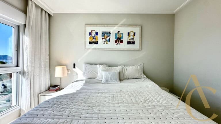 Apartamento à venda – 3 suítes – Centro – Florianópolis, SC.