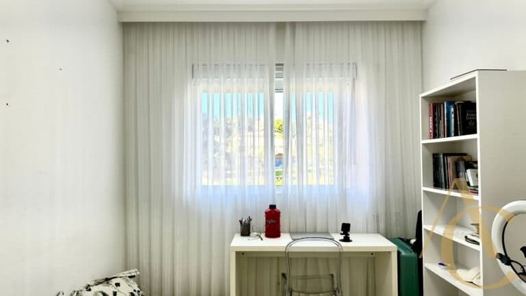 Apartamento à venda – 3 suítes – Centro – Florianópolis, SC.
