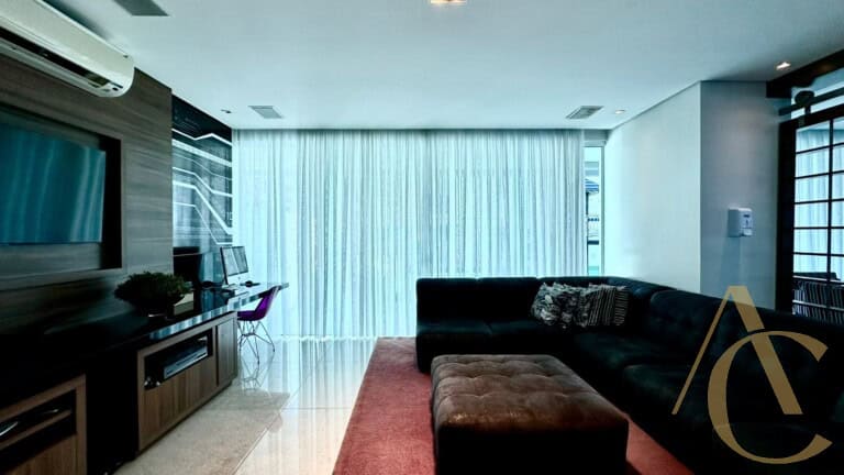 Apartamento à venda – 3 suítes – Centro – Florianópolis, SC.