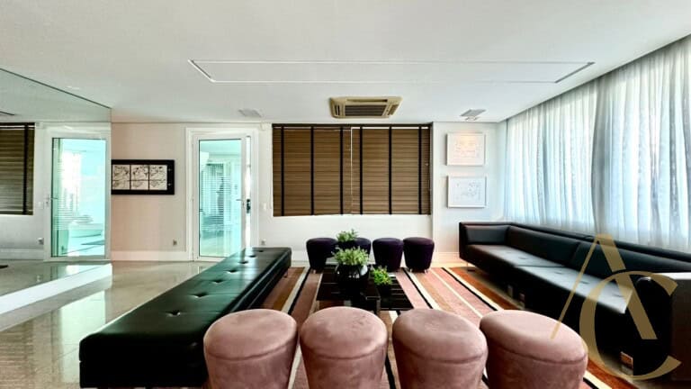 Apartamento à venda – 3 suítes – Centro – Florianópolis, SC.