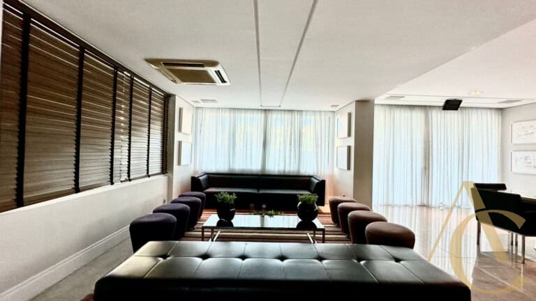 Apartamento à venda – 3 suítes – Centro – Florianópolis, SC.