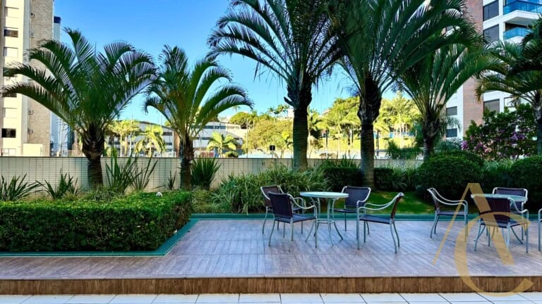 Apartamento à venda – 3 suítes – Centro – Florianópolis, SC.