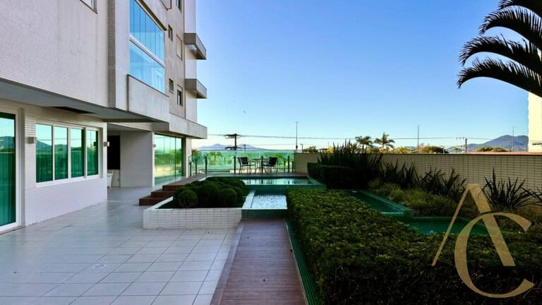 Apartamento à venda – 3 suítes – Centro – Florianópolis, SC.