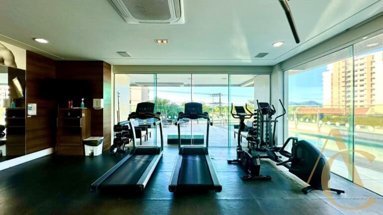 Apartamento à venda – 3 suítes – Centro – Florianópolis, SC.