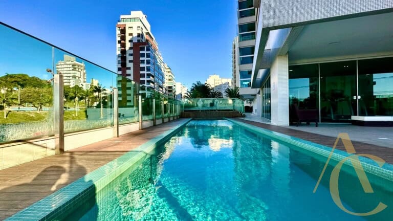 Apartamento à venda – 3 suítes – Centro – Florianópolis, SC.