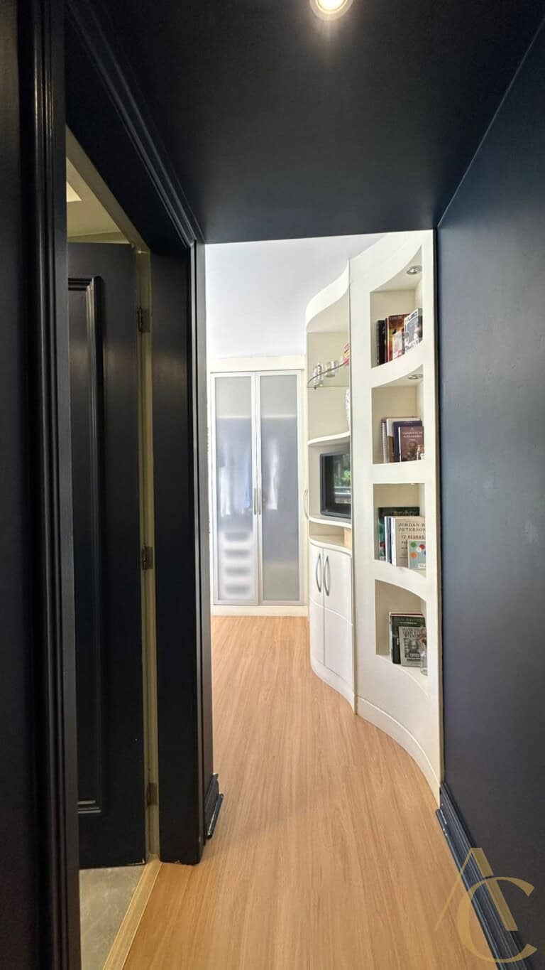 Apartamento à venda – 4 quartos sendo 2 suítes – Centro | Florianópolis/SC.