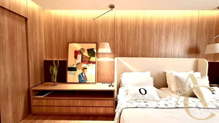 Apartamento à venda – 4 quartos sendo 2 suítes – Centro | Florianópolis/SC.