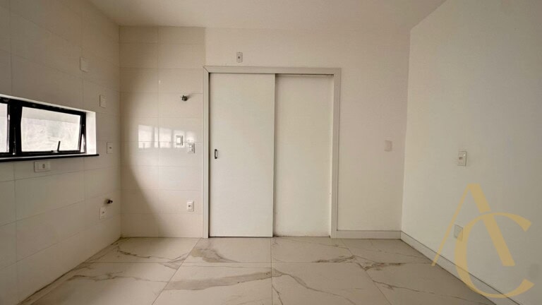 Apartamento à venda – 03 quartos sendo 01 suíte – Agronômica | Florianópolis/SC.