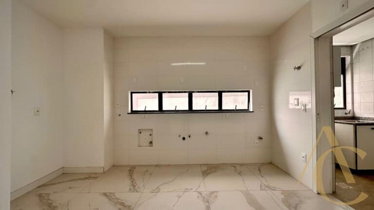 Apartamento à venda – 03 quartos sendo 01 suíte – Agronômica | Florianópolis/SC.